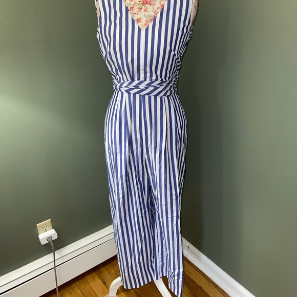 J. Crew ✨NWTs✨ Lighthouse Stripe  Poplin V-Neck - Picture 4 of 11